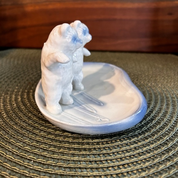 Antique German Porcelain Bears Blue & White Trinket Dish Circa Mid to Late 1800s - Picture 7 of 11